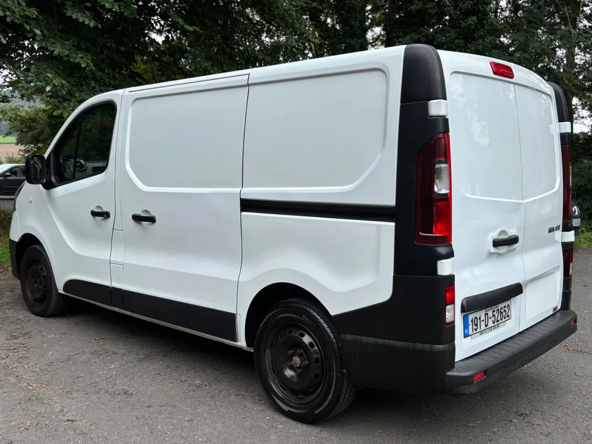 2019 Renault Trafic excellent condition, - Image 2