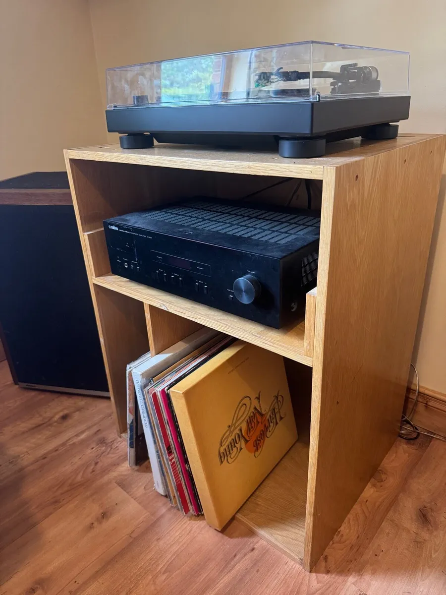 Hi fi cabinet - Image 1