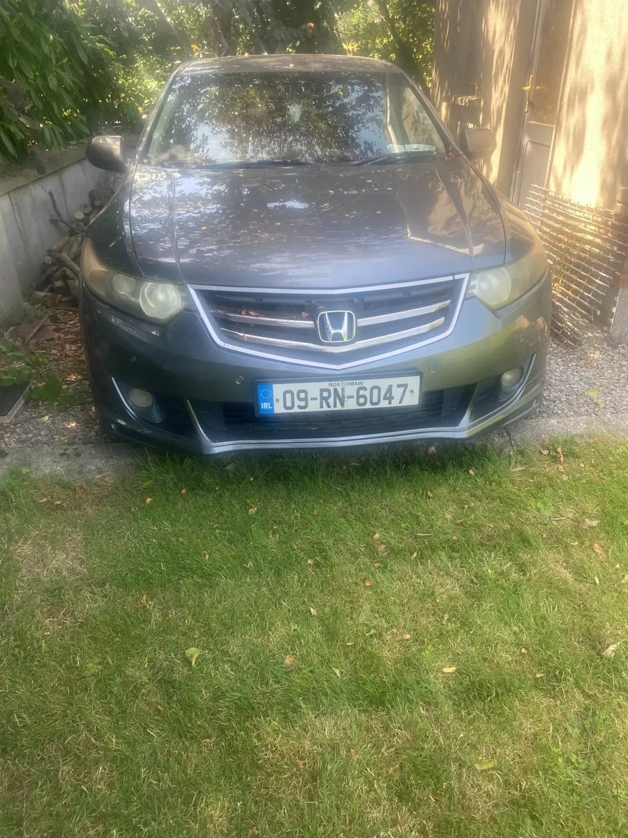 Honda Accord 2009 - Image 1