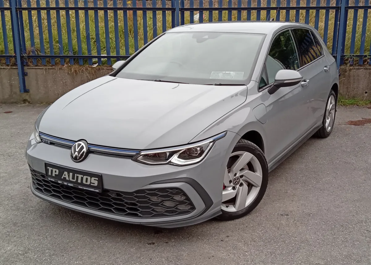 Volkswagen Golf 2021 GTE Hybrid - Image 1