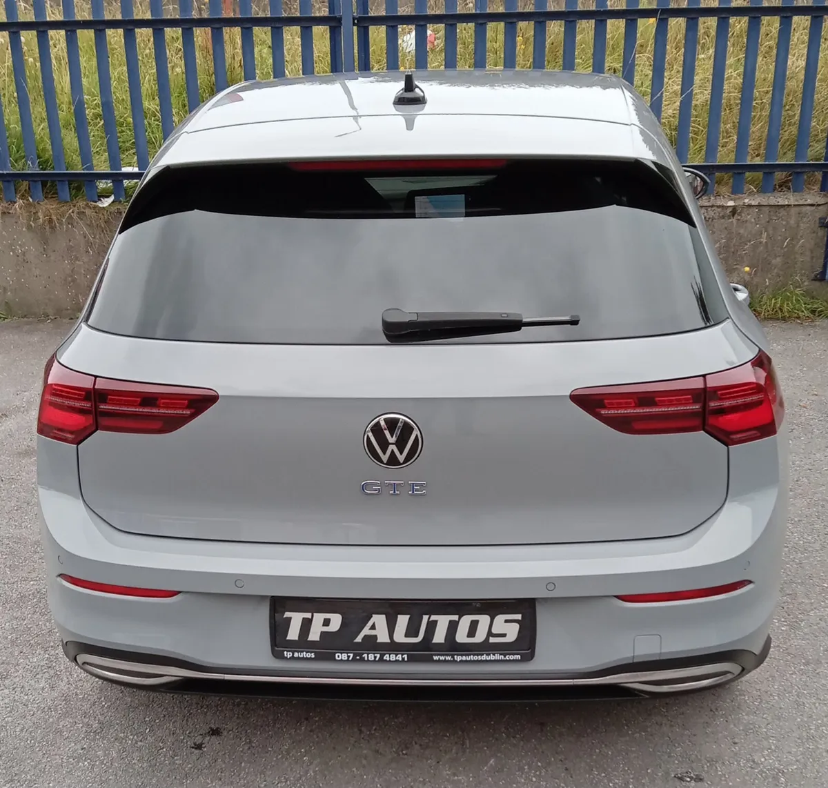 Volkswagen Golf 2021 GTE Hybrid - Image 4