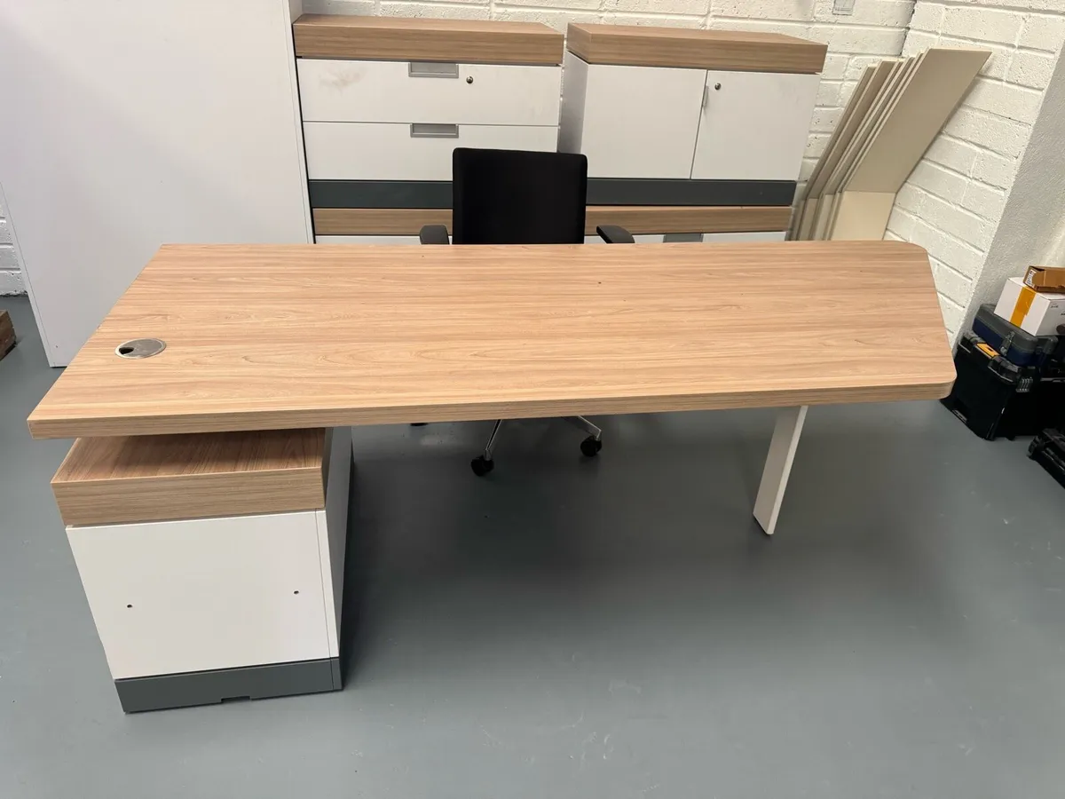 High quality office furniture - Image 1
