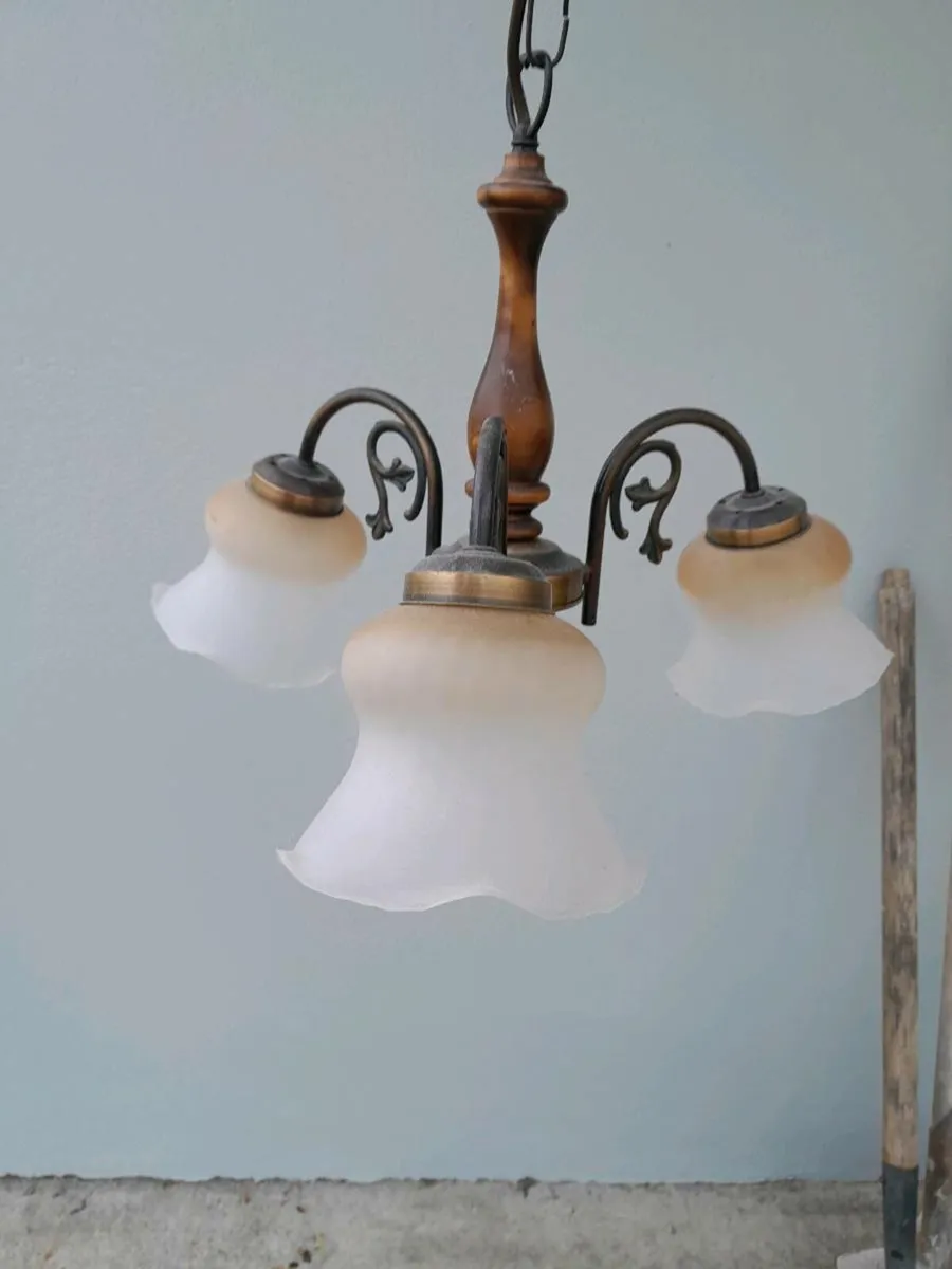Light fitting - Image 1