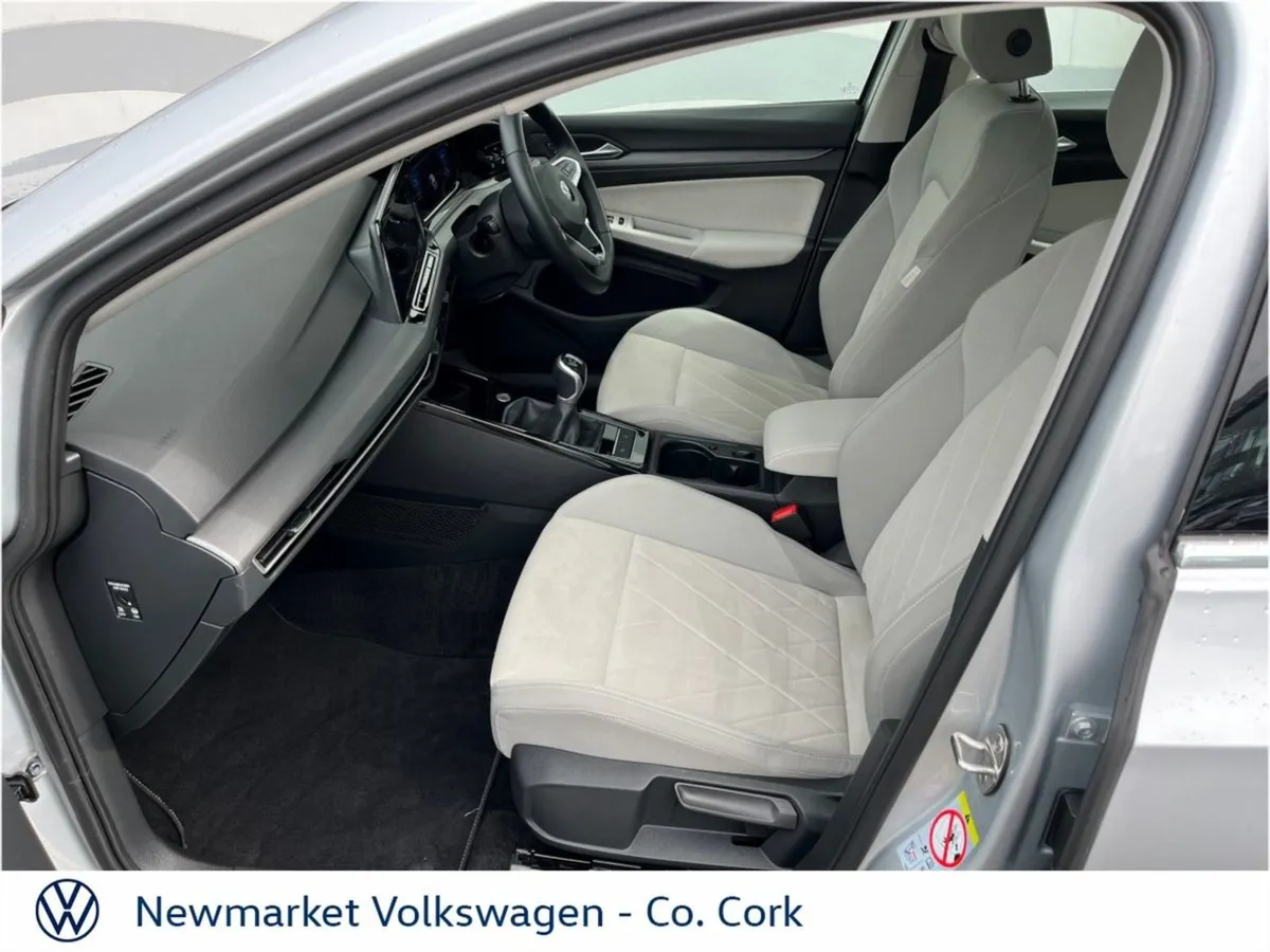 Volkswagen Golf Sunroof 2.0tdi 115BHP Style 6 Spe - Image 4