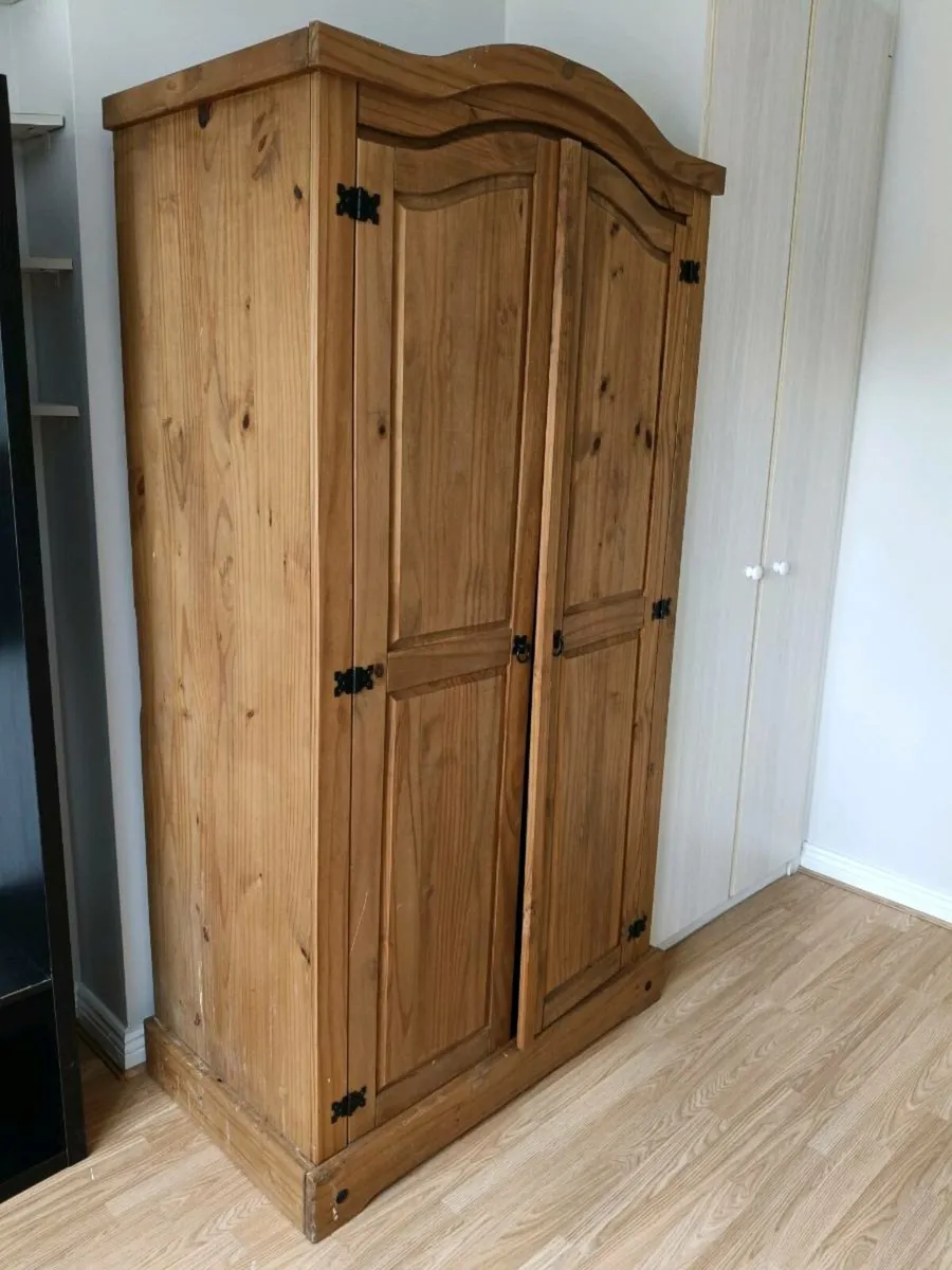 Wardrobe - Image 2