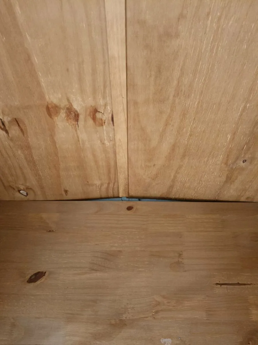Wardrobe - Image 4