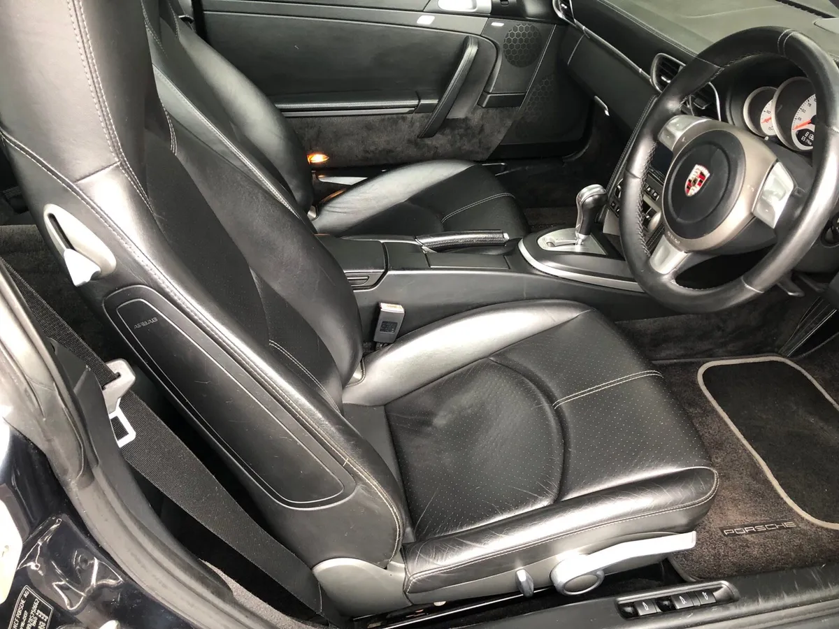 08 PORSCHE 911 TARGA  AUTO only 81000kms - Image 2
