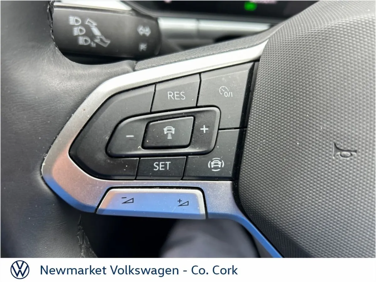 Volkswagen T-Roc Edition 75 1.0tsi 6 Speed 116BHP - Image 4