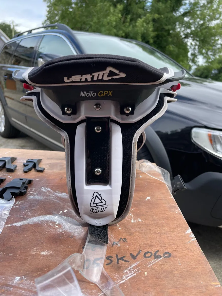 Leatt GPX Adult Kneck Brace Motocross Enduro - Image 3