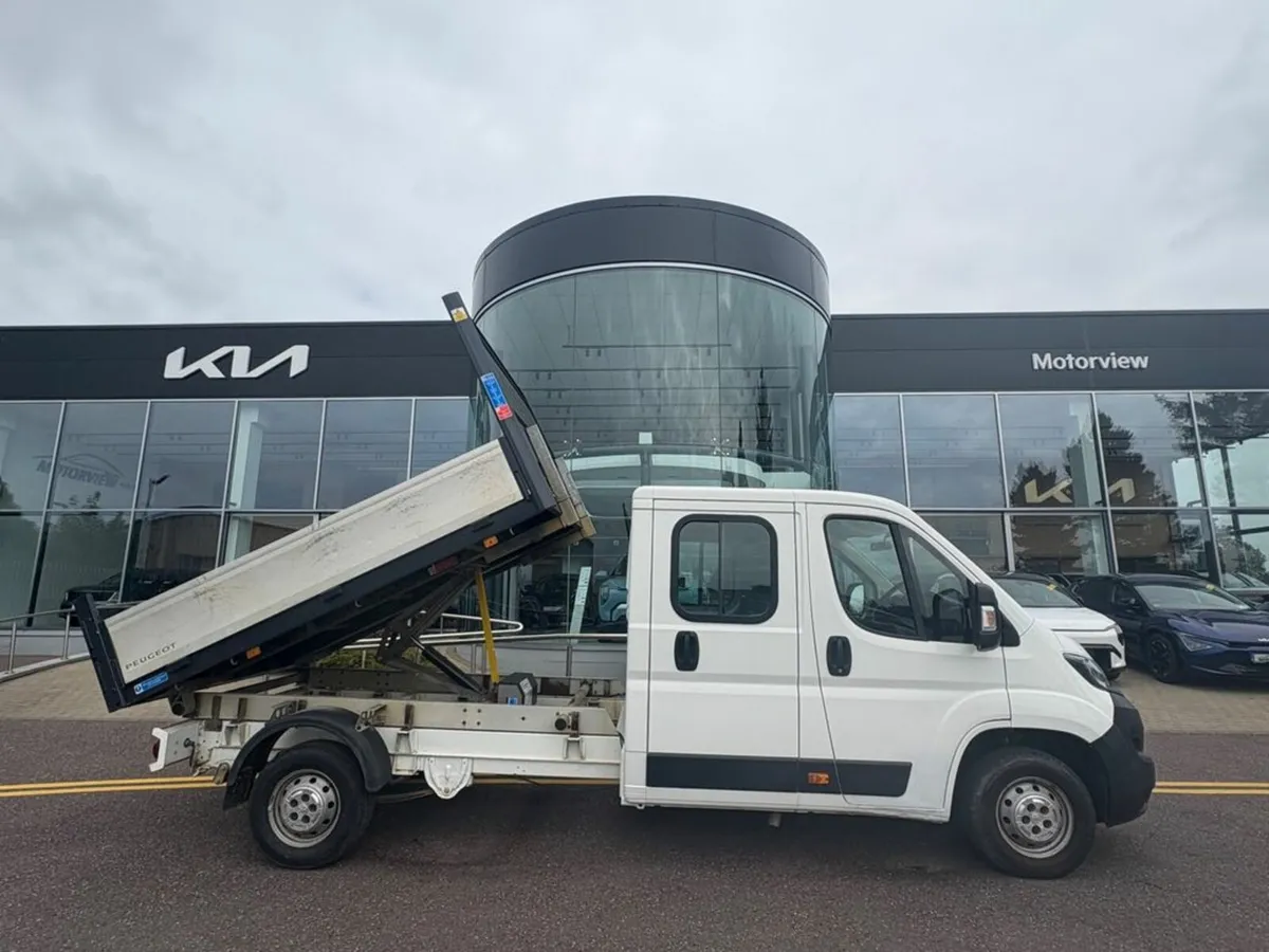 Peugeot Boxer BLUE HDI 335 L3 CRC 3 seater *SMALL - Image 1