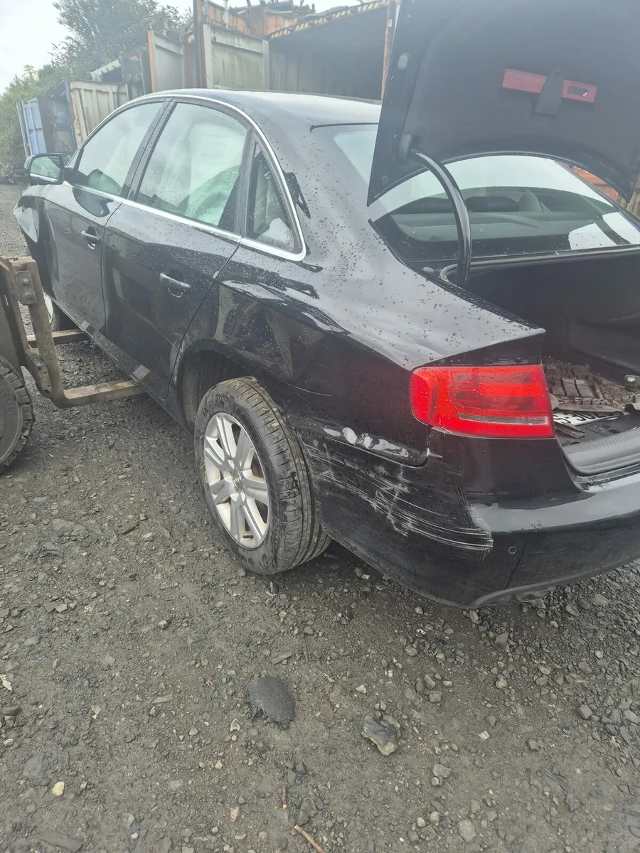 Audi A4 - Breaking only - Image 1