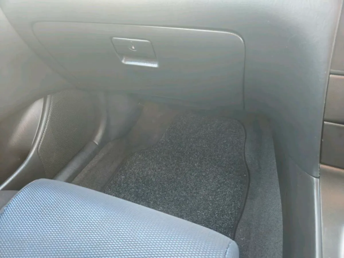 I am selling a 2005 Toyota Corolla. - Image 3