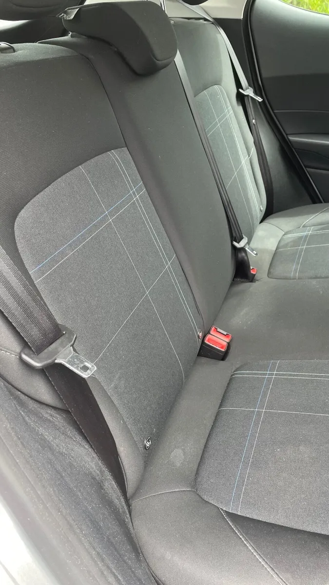 Ford Fiesta 2018 - Image 2