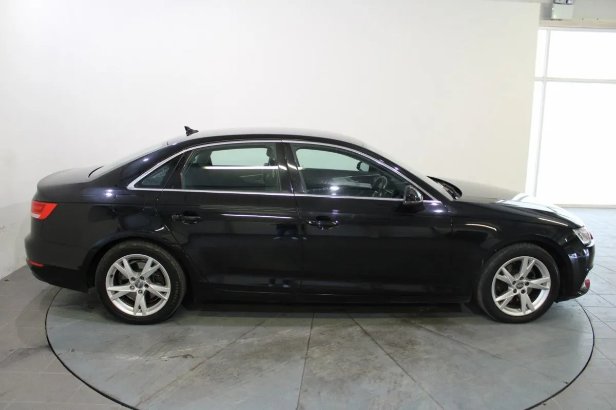 Audi A4 2.0tdi 150HP SE Ultra - Image 3
