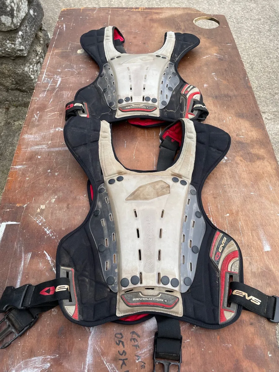 Motocross EVS Chest protectoe X2 - Image 1
