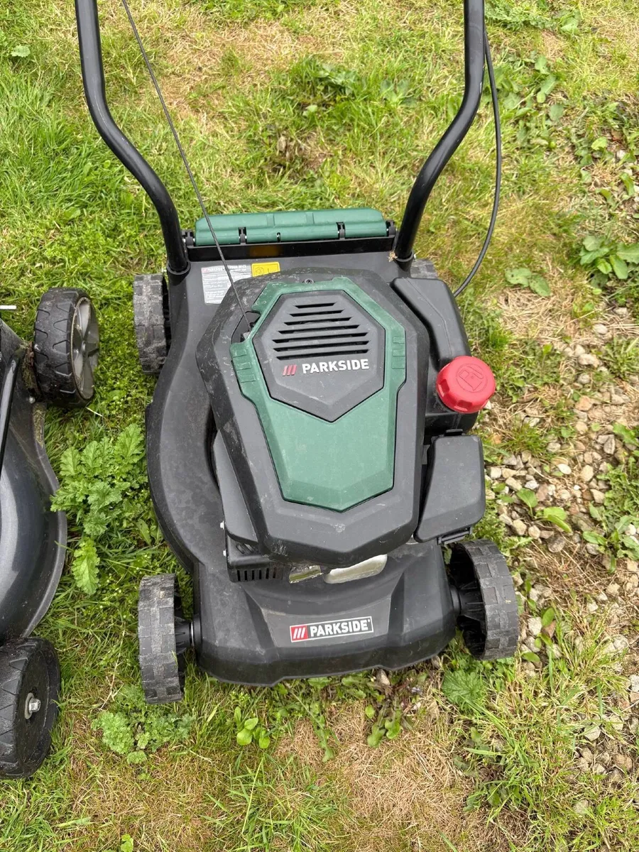 3 Lawnmowers - Image 3