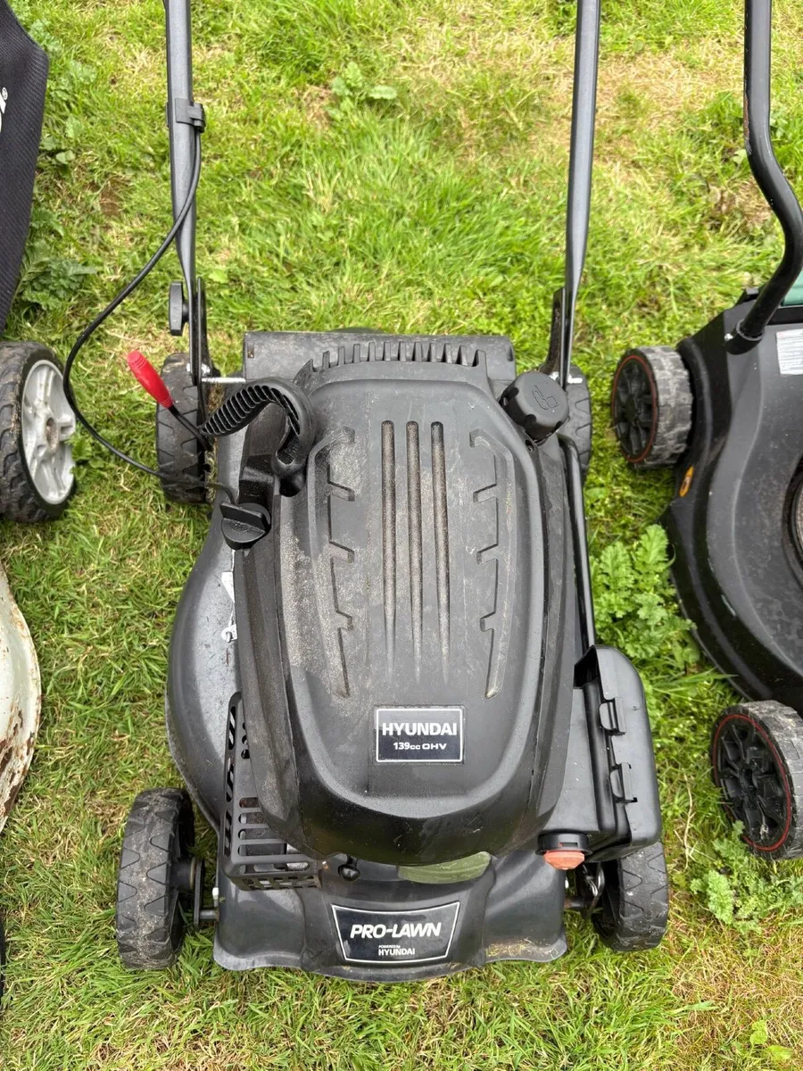 3 Lawnmowers - Image 4