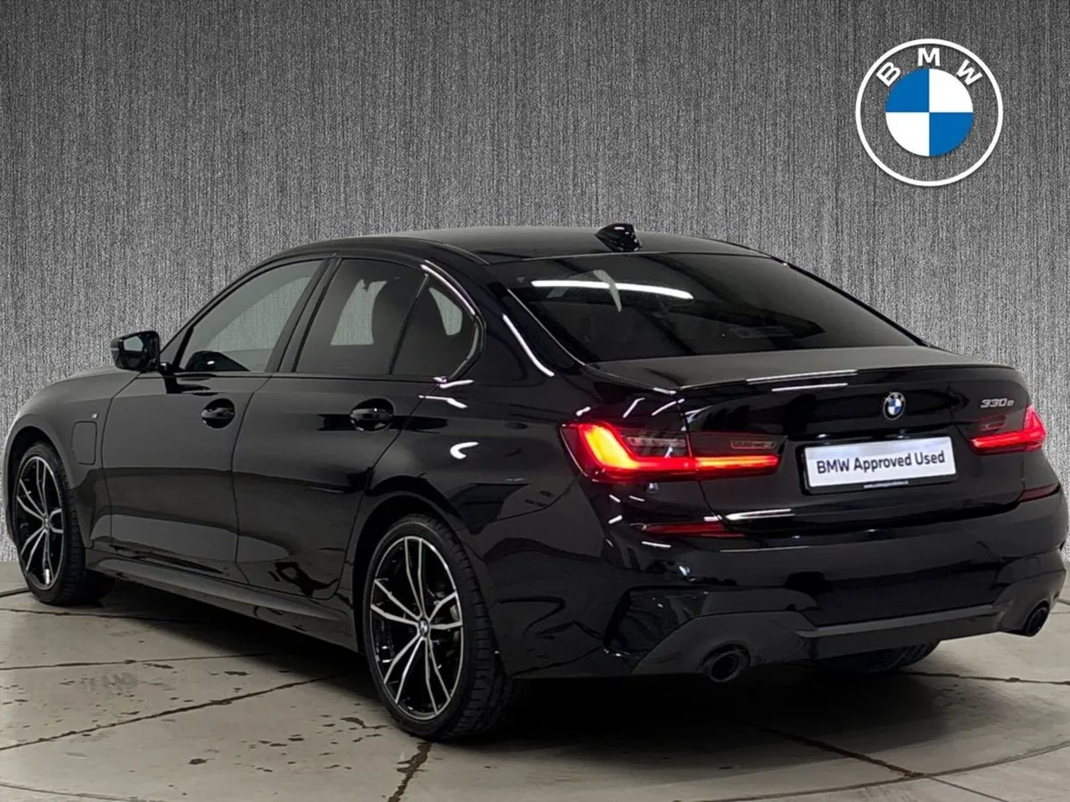 BMW 3 Series 330e M Sport Auto PRO Pack - Image 3