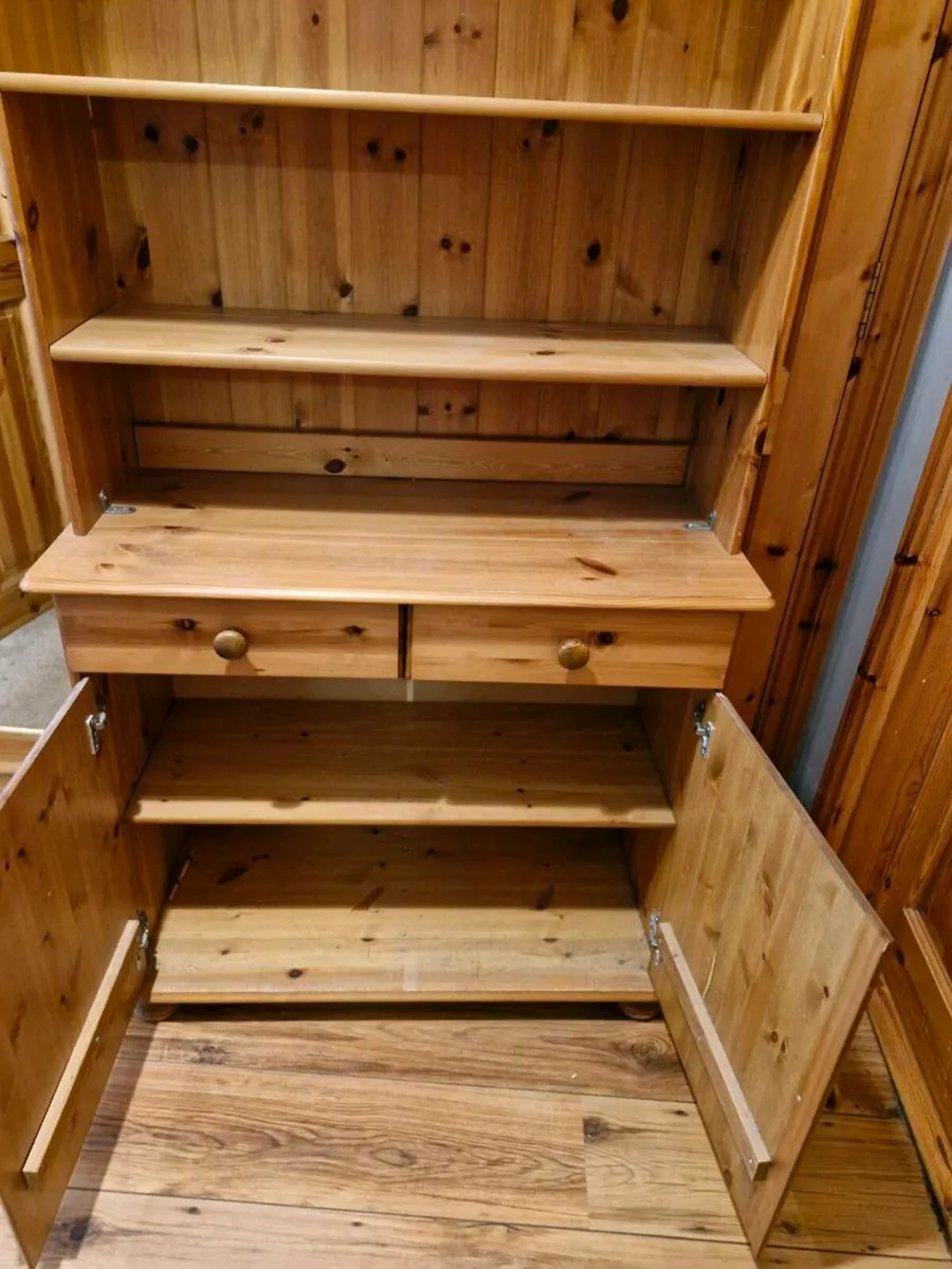 Kitchen dresser - Image 2