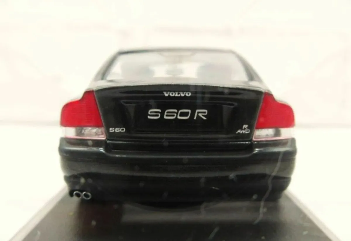 Volvo S60R model car - Image 2
