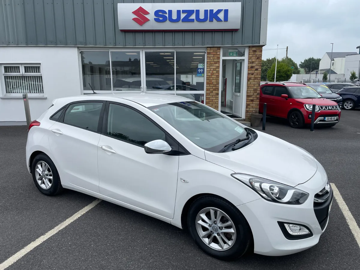 Hyundai i30 1.4L Petrol Elite - Image 1