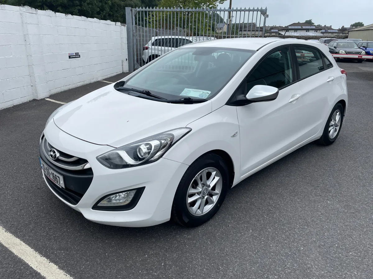 Hyundai i30 1.4L Petrol Elite - Image 3