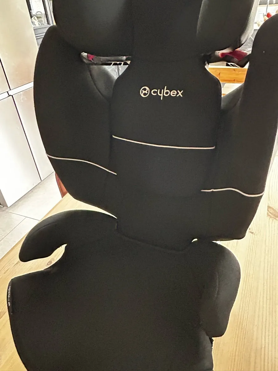Car seat - Image 2
