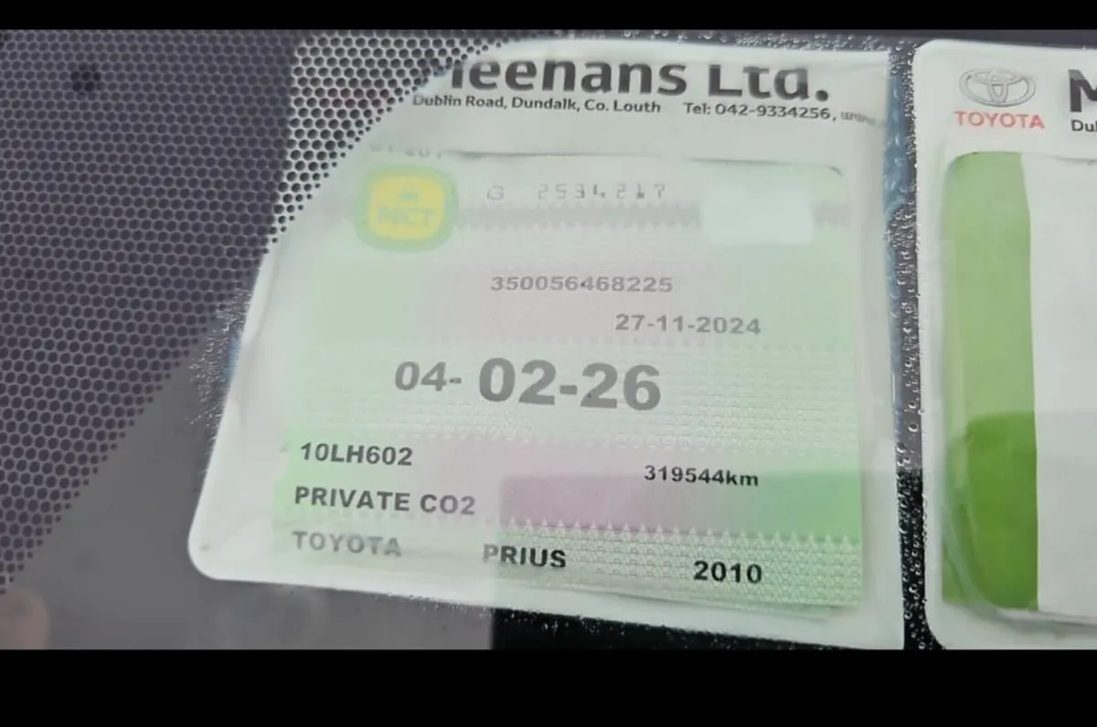 Toyota Prius 2010 - Image 2