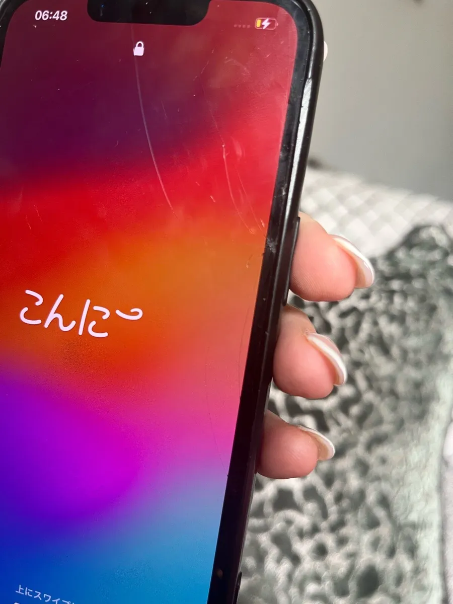 iPhone 13 - Image 2
