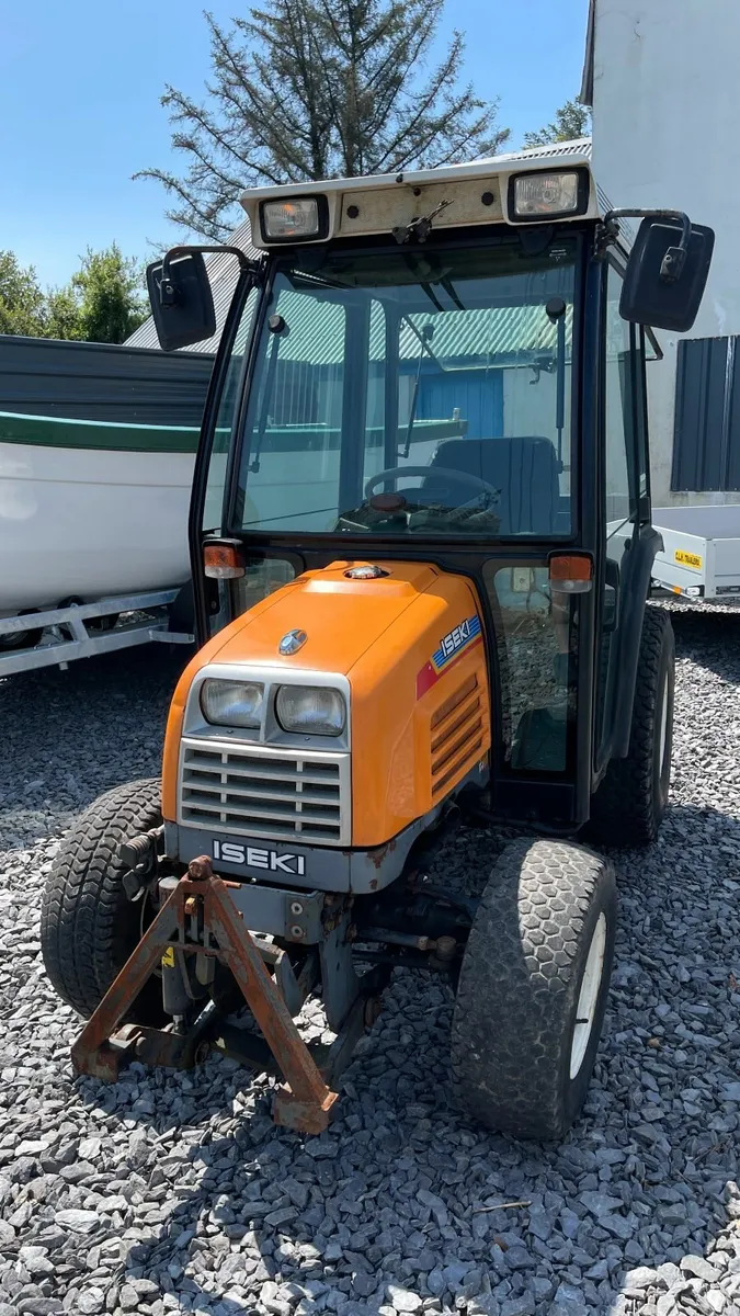 ISEKI TF321 Diesel Tractor full cab 4x4 - Image 2