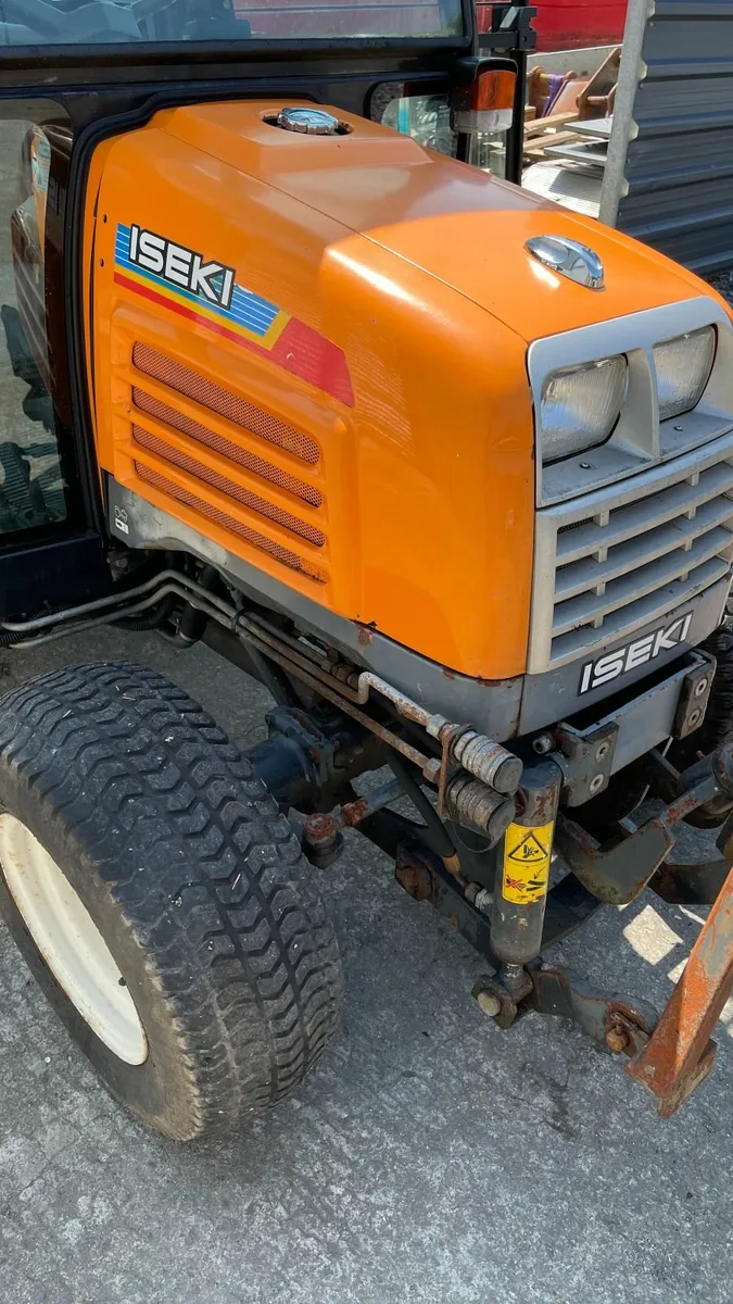 ISEKI TF321 Diesel Tractor full cab 4x4 - Image 3