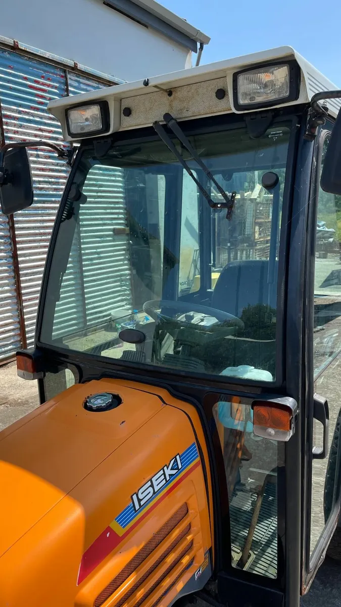 ISEKI TF321 Diesel Tractor full cab 4x4 - Image 4