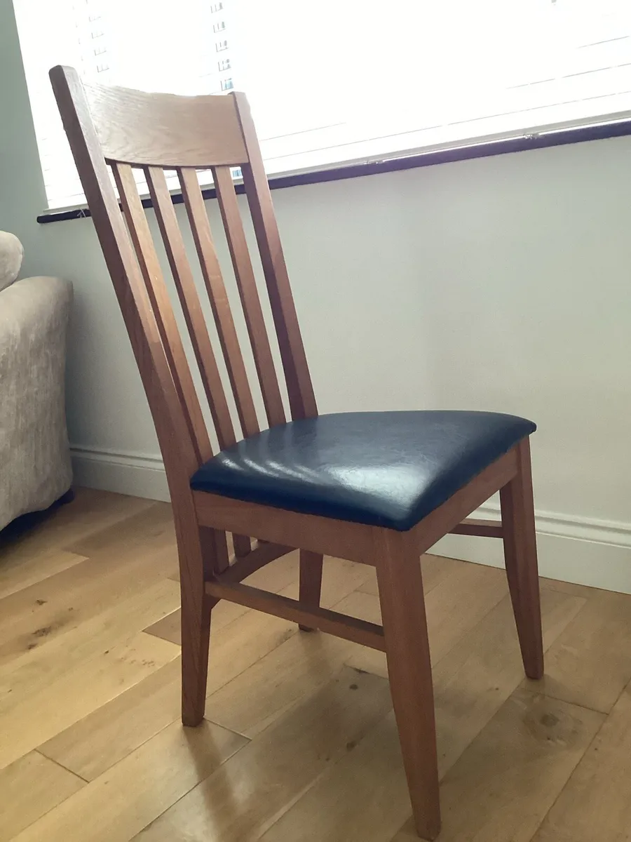 Single chair - Image 1
