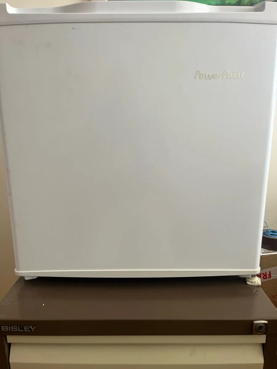 Small freezer - Image 1