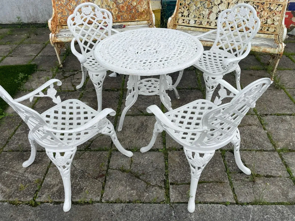 Solid Cast Iron Garden set - Image 3