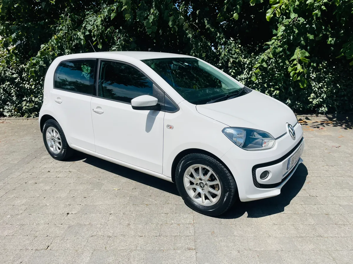 2015 VOLKSWAGEN UP 1.0 AUTOMATIC LOW MILEAGE - Image 1