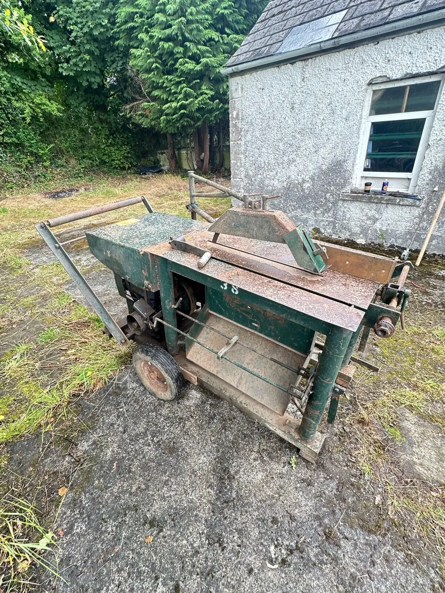 Lister Engine Bench Saw - Image 1