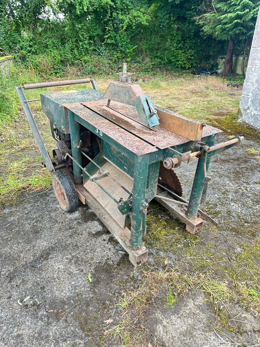 Lister Engine Bench Saw - Image 2
