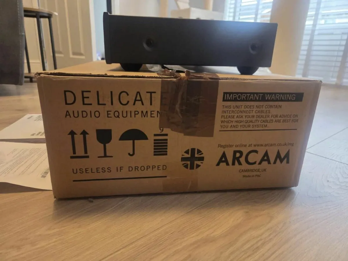 Arcam SA20 Class G Integrated Amplifier - Image 2