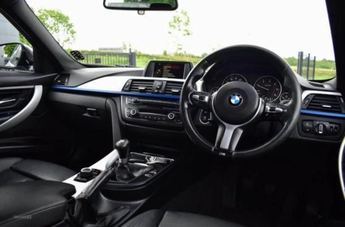 318d F30 M-Sport - Image 4