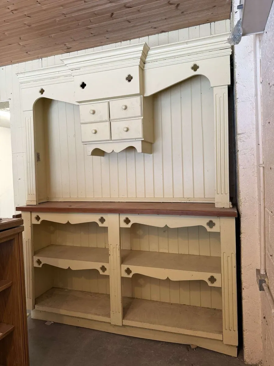 Dresser - Image 2