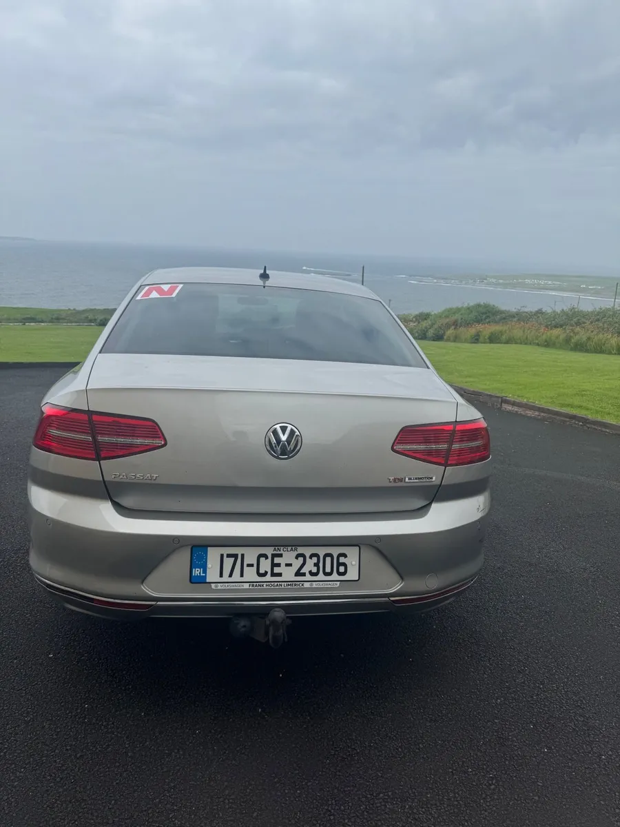 Volkswagen Passat 2017 - Image 3