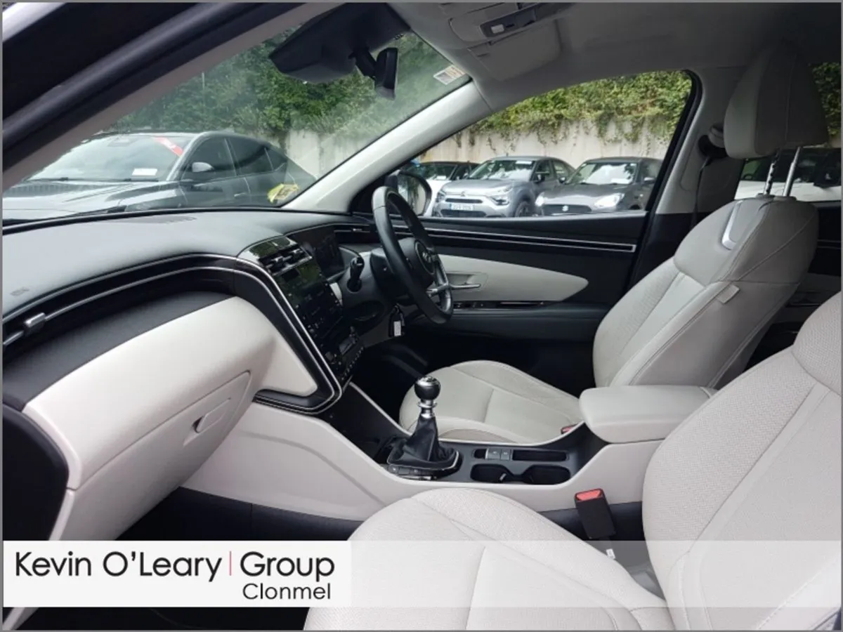 Hyundai Tucson 2WD Executive - Image 4