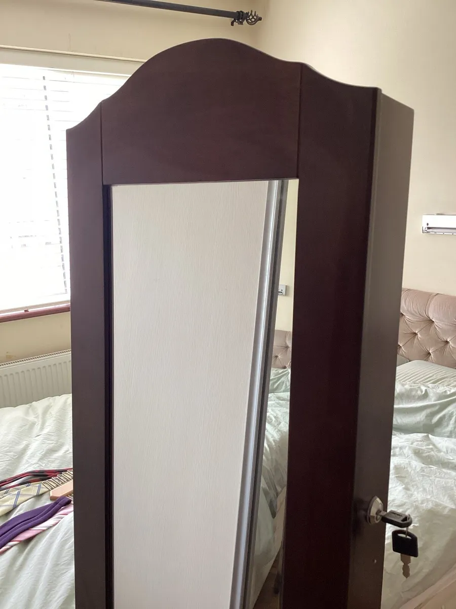 Mirror - freestanding; full-length - Image 1