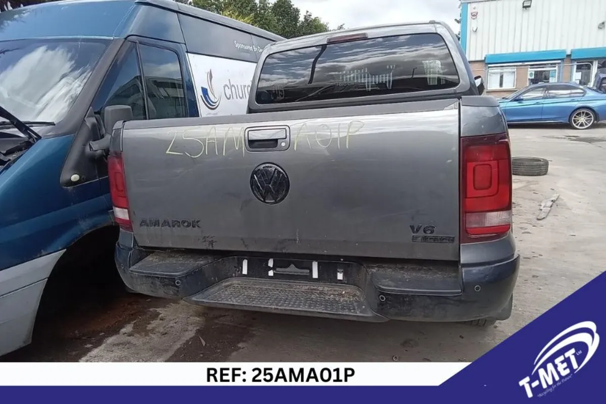 2015 VOLKSWAGEN AMAROK BREAKING FOR PARTS - Image 2