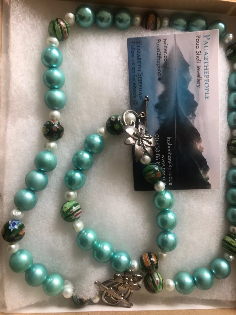 Necklace  and bracelet - Image 1
