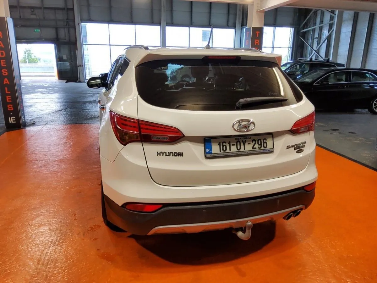 Hyundai Santa Fe 2.2 Crdi 4WD Executive Leather - Image 4