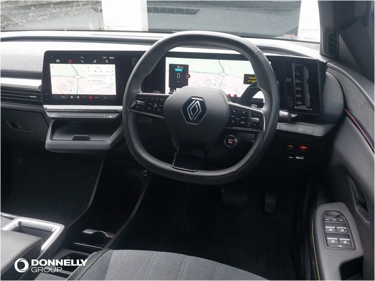 Renault Megane E-Tech Hatchback Techno - Image 4