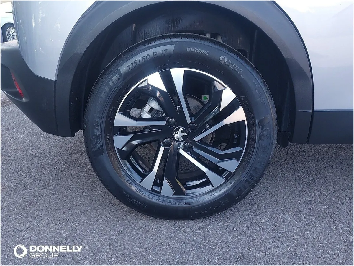 Peugeot 2008 Estate Allure Premium - Image 4