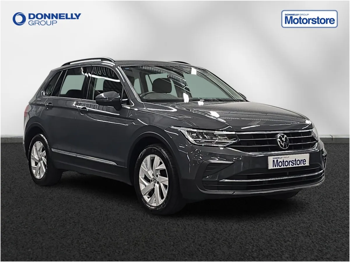 Volkswagen Tiguan Estate Life - Image 1
